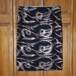 Lularoe Elegant Collection Cassie